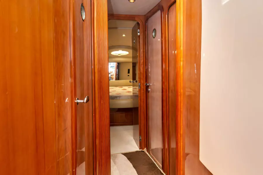 Azimut 42 - фото 18